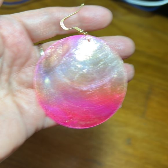 3/$25 Pink Shell Earrings - Picture 5 of 5